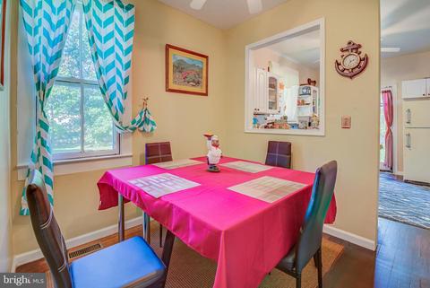 9504 Franklin Ave, Lanham, MD 20706 photo 15