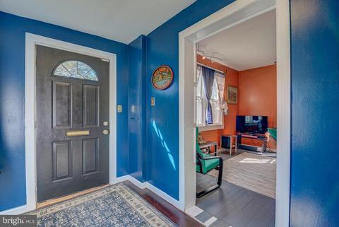 9504 Franklin Ave, Lanham, MD 20706 photo 3