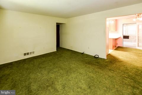 7547 Newberry Ln, Lanham, MD 20706 photo 5