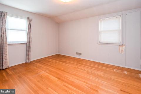 7547 Newberry Ln, Lanham, MD 20706 photo 18