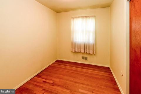 7547 Newberry Ln, Lanham, MD 20706 photo 14