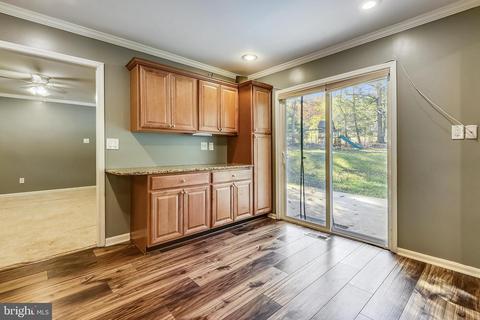 8711 Graystone Ln, Laurel, MD 20708 photo 14