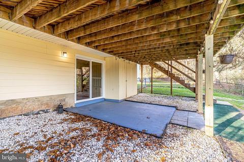 8403 N Point Ct, Laurel, MD 20708 photo 40