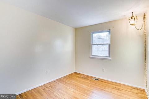8403 N Point Ct, Laurel, MD 20708 photo 23