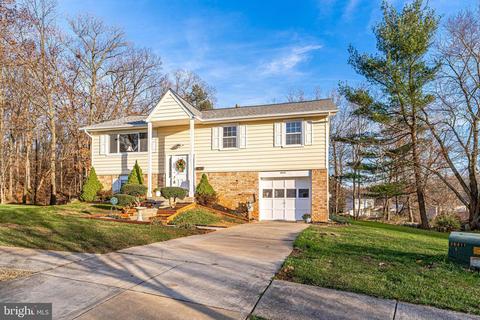 8403 N Point Ct, Laurel, MD 20708 photo 3