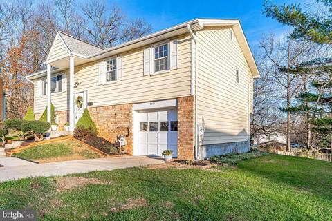 8403 N Point Ct, Laurel, MD 20708 photo 6