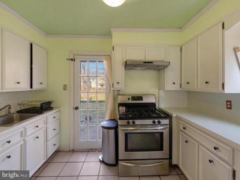 409 Compton Ave, Laurel, MD 20707 photo 10