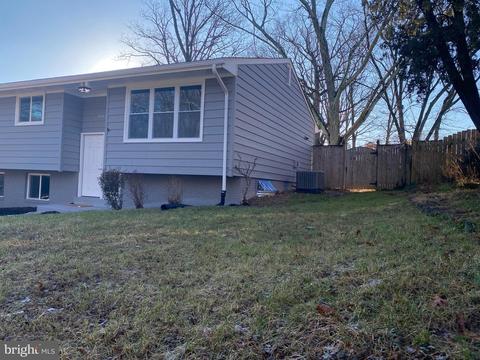 9209 Rolling View Dr, Lanham, MD 20706 photo 5