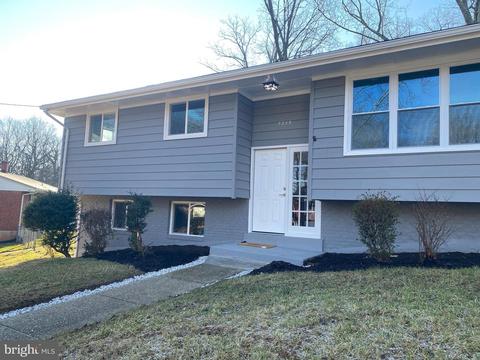 9209 Rolling View Dr, Lanham, MD 20706 photo 1