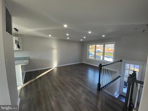 9209 Rolling View Dr, Lanham, MD 20706 photo 10