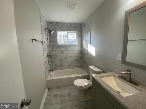 9209 Rolling View Dr, Lanham, MD 20706 photo 16