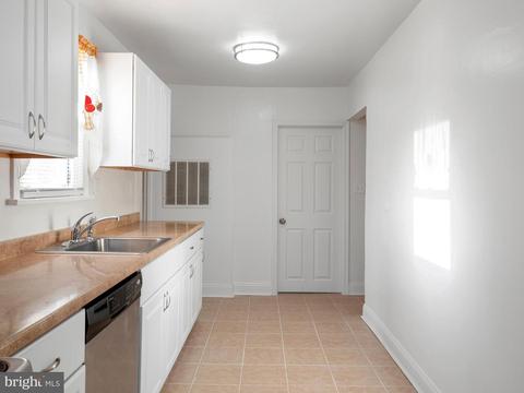 9008 2nd St, Lanham, MD 20706 photo 8