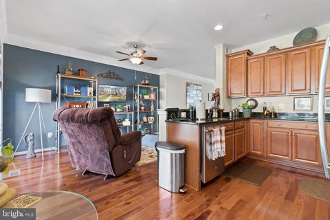9006 Ruby Lockhart Blvd, Lanham, MD 20706 photo 8