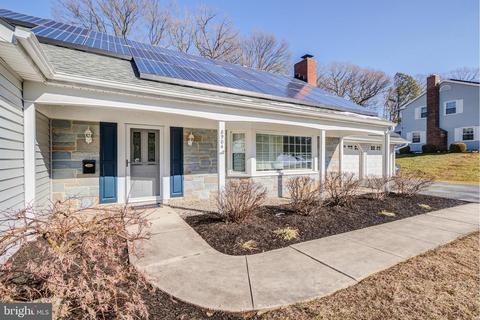 8904 Briardale Ln, Laurel, MD 20708 photo 3