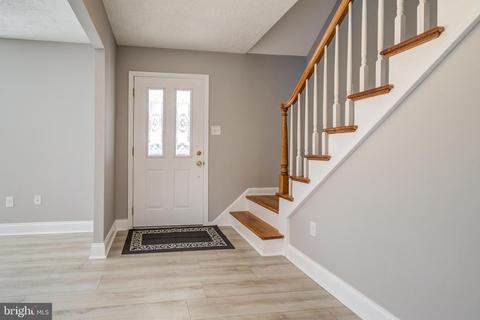 8904 Briardale Ln, Laurel, MD 20708 photo 7
