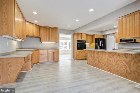 8904 Briardale Ln, Laurel, MD 20708 photo 21