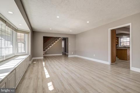 8904 Briardale Ln, Laurel, MD 20708 photo 10
