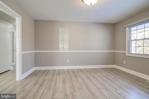 8904 Briardale Ln, Laurel, MD 20708 photo 13