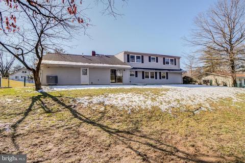 8904 Briardale Ln, Laurel, MD 20708 photo 4