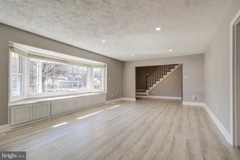8904 Briardale Ln, Laurel, MD 20708 photo 11