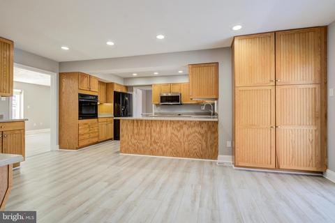 8904 Briardale Ln, Laurel, MD 20708 photo 22