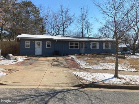 9400 Fontana Dr, Lanham, MD 20706 photo 1