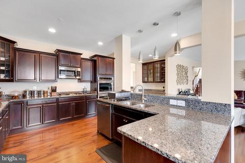 2502 Saint Nicholas Way, Lanham, MD 20706 photo 13