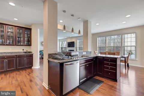 2502 Saint Nicholas Way, Lanham, MD 20706 photo 14