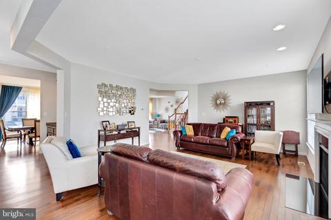 2502 Saint Nicholas Way, Lanham, MD 20706 photo 10