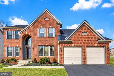 2502 Saint Nicholas Way, Lanham, MD 20706 photo 1