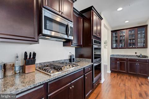 2502 Saint Nicholas Way, Lanham, MD 20706 photo 15