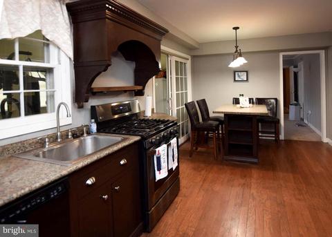 8754 Oxwell Ln, Laurel, MD 20708 photo 4