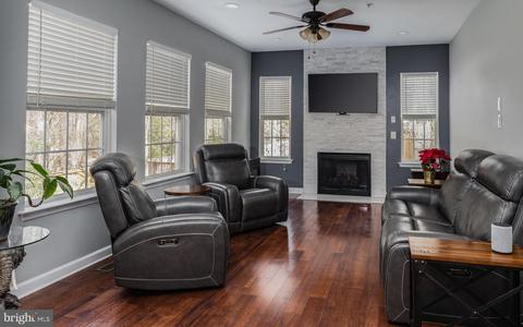 11204 Laurel Grove Ct, Laurel, MD 20708 photo 2