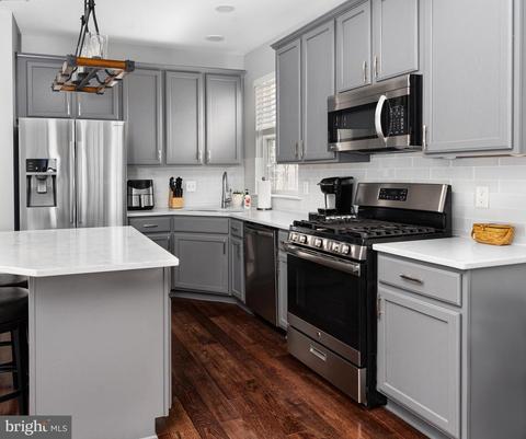 11204 Laurel Grove Ct, Laurel, MD 20708 photo 3