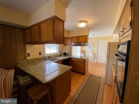 8704 Granite Ln, Laurel, MD 20708 photo 6