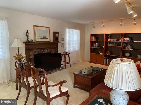 8704 Granite Ln, Laurel, MD 20708 photo 14