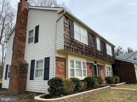 8704 Granite Ln, Laurel, MD 20708 photo 4