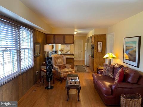 8704 Granite Ln, Laurel, MD 20708 photo 10