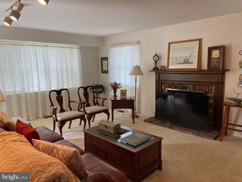 8704 Granite Ln, Laurel, MD 20708 photo 13