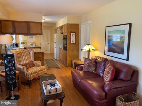 8704 Granite Ln, Laurel, MD 20708 photo 11