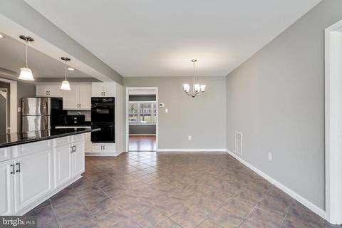 12502 Silverbirch Ln, Laurel, MD 20708 photo 12