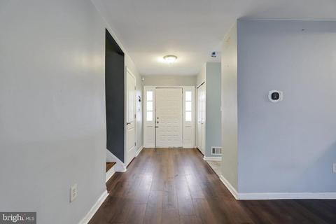 8924 Walkerton Dr, Lanham, MD 20706 photo 27