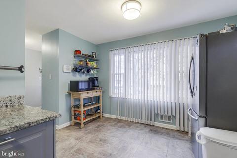8924 Walkerton Dr, Lanham, MD 20706 photo 11