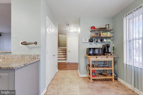 8924 Walkerton Dr, Lanham, MD 20706 photo 8