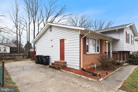 8924 Walkerton Dr, Lanham, MD 20706 photo 6