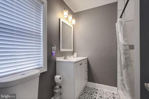 8924 Walkerton Dr, Lanham, MD 20706 photo 40