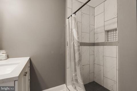 8924 Walkerton Dr, Lanham, MD 20706 photo 41