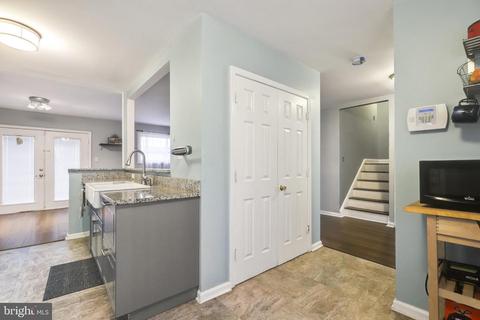 8924 Walkerton Dr, Lanham, MD 20706 photo 10