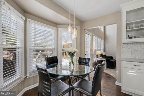 9315 Creekview Dr, Laurel, MD 20708 photo 8