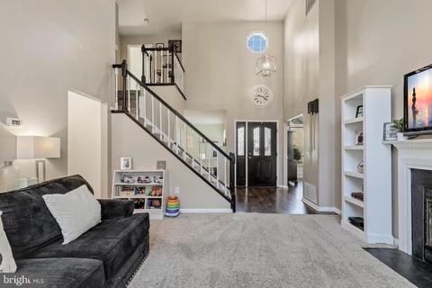 9315 Creekview Dr, Laurel, MD 20708 photo 3